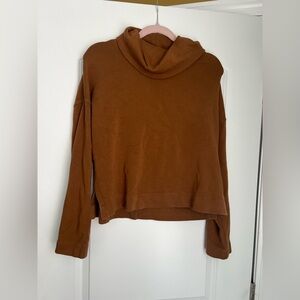 AYR Travel Turtle Neck Top